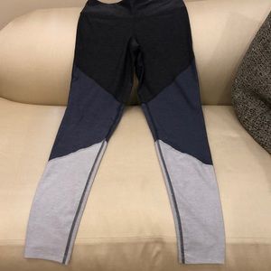 Woman’s leggings. Gray and blue. size small